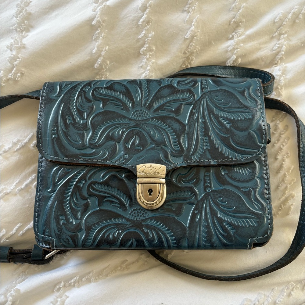 Patricia Nash blue leather purse
